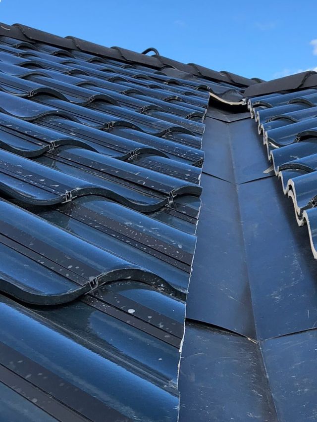Solar roof tiles cost per square foot