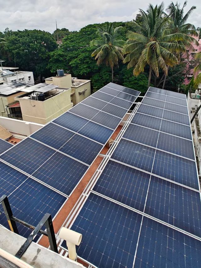 2kw Solar System Ki Kimat 2025