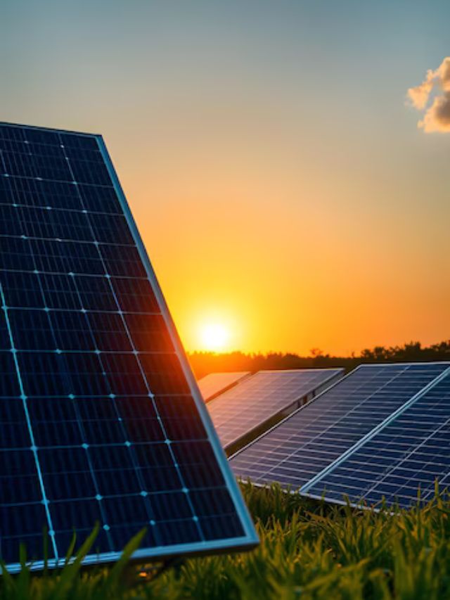 5kw solar system din me kitna unit bijli banata hai